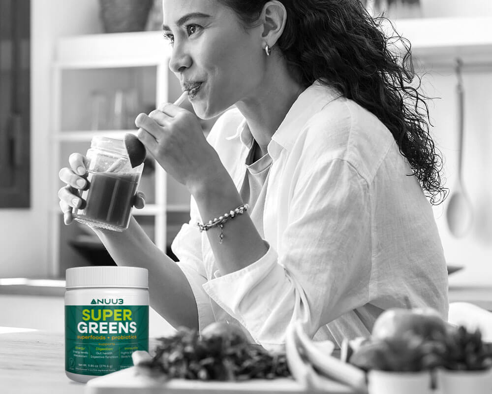 Woman having NUU3 supergreens